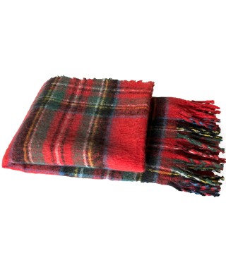 Manta auxiliar lana cepillada color rojo. Textil de hogar. manta cuadros escocés